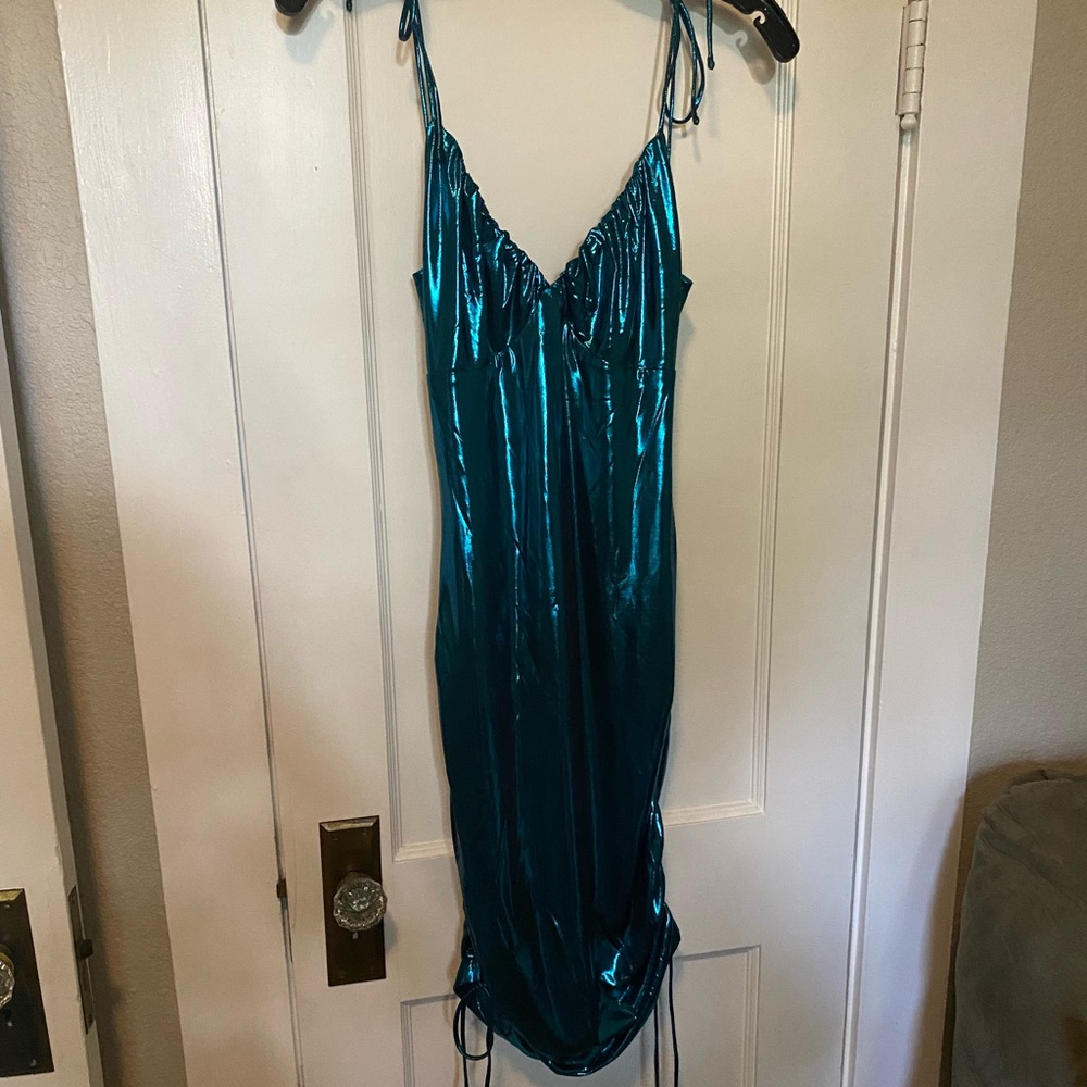 Sexy metallic teal mini dress!
